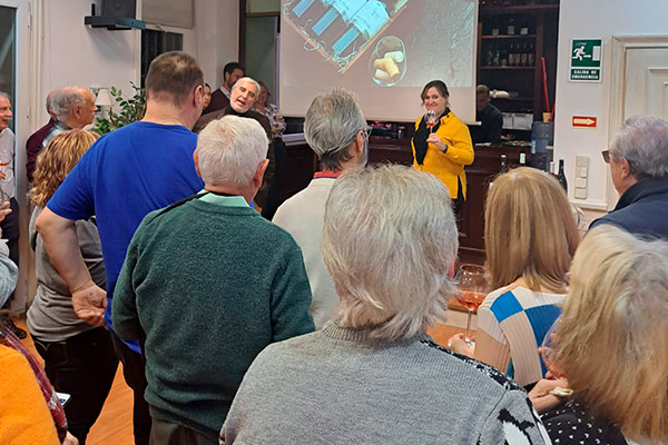 Presentación Bodegas Jeromín y Chocolates Maykhel